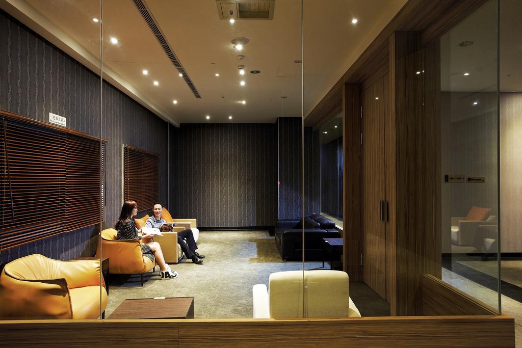 Airline Inn Green Park Way Taichung Exteriör bild