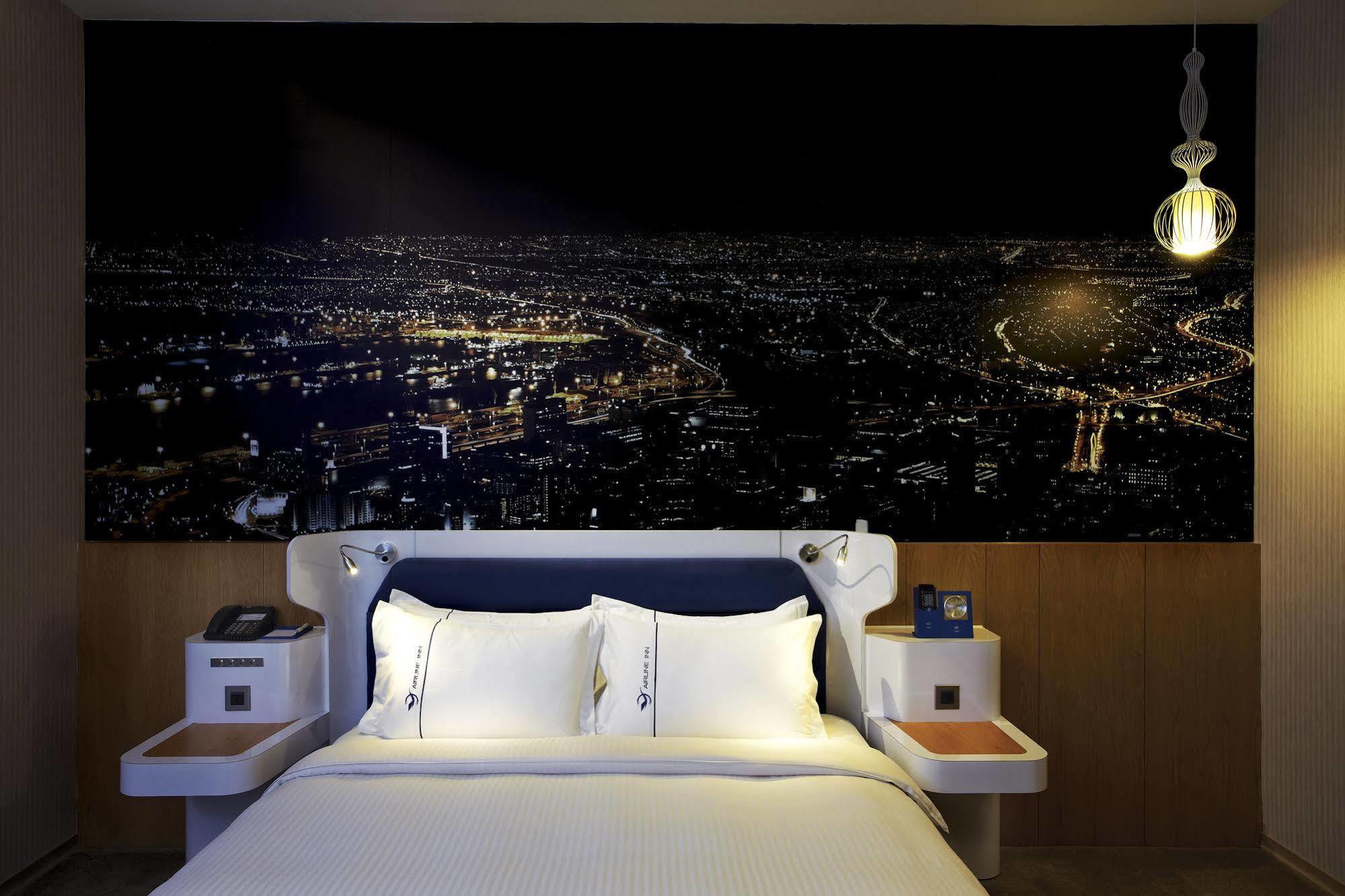 Airline Inn Green Park Way Taichung Exteriör bild