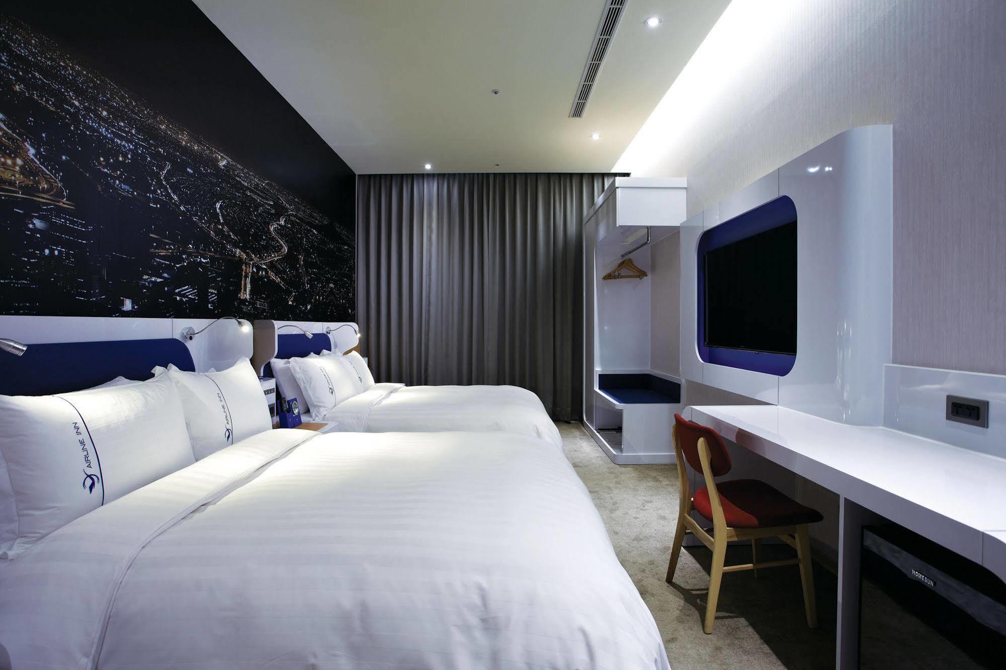 Airline Inn Green Park Way Taichung Exteriör bild